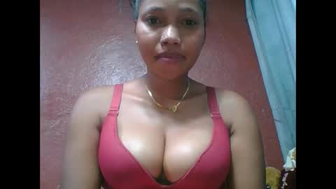 Snapshot of loveinlife750427 chatting on October 2025 02:18:02 PM loveinlife750427 online show from October 2025 02:18:02 PM