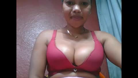 Snapshot of loveinlife750427 chatting on October 2025 02:45:01 AM loveinlife750427 online show from October 2025 02:45:01 AM