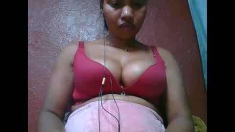 Snapshot of loveinlife750427 chatting on October 2025 05:24:02 PM loveinlife750427 online show from October 2025 05:24:02 PM