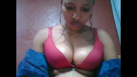 Snapshot of loveinlife750427 chatting on October 2025 08:22:01 AM loveinlife750427 online show from October 2025 08:22:01 AM