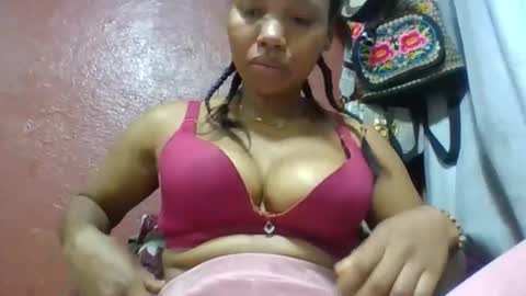 Snapshot of loveinlife750427 chatting on April 2026 02:35:01 AM loveinlife750427 online show from April 2026 02:35:01 AM