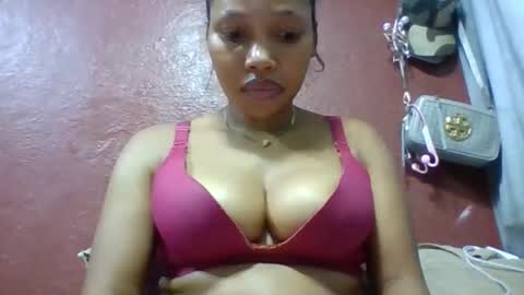 Snapshot of loveinlife750427 chatting on May 2026 06:24:02 PM loveinlife750427 online show from May 2026 06:24:02 PM