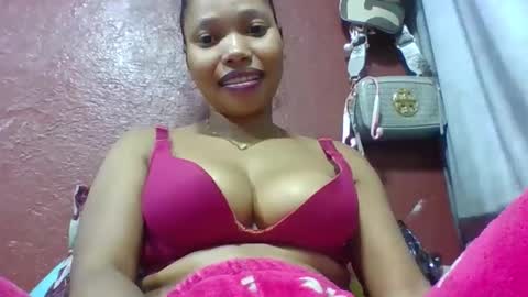 Snapshot of loveinlife750427 chatting on May 2026 02:33:02 PM loveinlife750427 online show from May 2026 02:33:02 PM