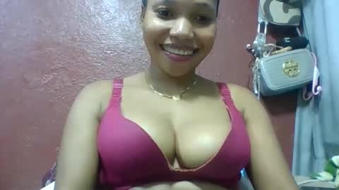 Snapshot of loveinlife750427 chatting on May 2026 12:48:01 PM loveinlife750427 online show from May 2026 12:48:01 PM