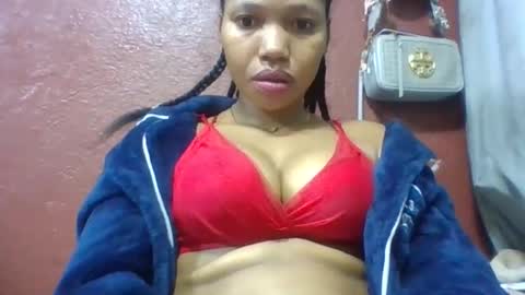 Snapshot of loveinlife750427 chatting on May 2026 02:39:01 AM loveinlife750427 online show from May 2026 02:39:01 AM
