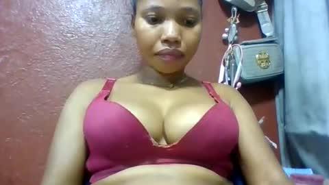 Snapshot of loveinlife750427 chatting on May 2026 03:04:02 AM loveinlife750427 online show from May 2026 03:04:02 AM