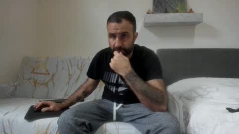 Snapshot of loveivat80 chatting on November 2025 09:20:01 AM loveivat80 online show from November 2025 09:20:01 AM