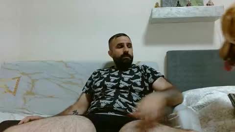 loveivat80 online show from May 2026 06:24:01 PM