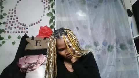 Snapshot of lovelaspice chatting on June 2026 07:24:02 PM lovelaspice online show from June 2026 07:24:02 PM