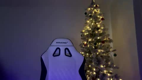 Love online show from December 2025 08:06:02 PM