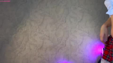 Molly online show from March 2026 06:53:01 PM