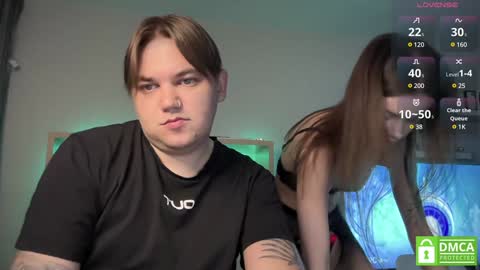 Snapshot of lovelly_mooncouple chatting on February 2025 06:24:01 AM Mileena and Oliver online show from February 2025 06:24:01 AM