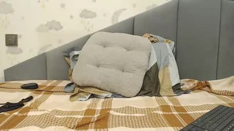 Snapshot of lovellykitty_1 chatting on January 2025 10:18:02 AM lovellykitty online show from January 2025 10:18:02 AM