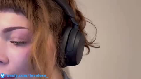 Snapshot of lovelorn_ chatting on December 2024 04:16:02 AM Elsa online show from December 2024 04:16:02 AM