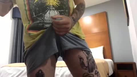 lovelove9915 online show from December 2024 04:43:02 AM