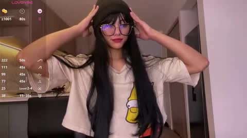 Allyson 3 online show from December 2025 08:06:02 PM