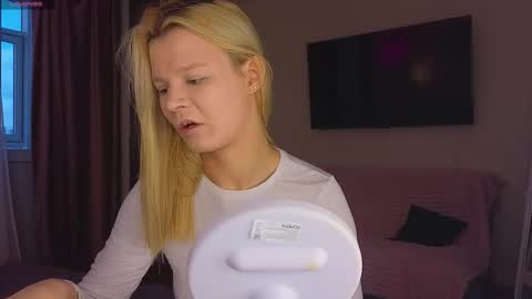 Jenny online show from April 2026 04:06:02 AM