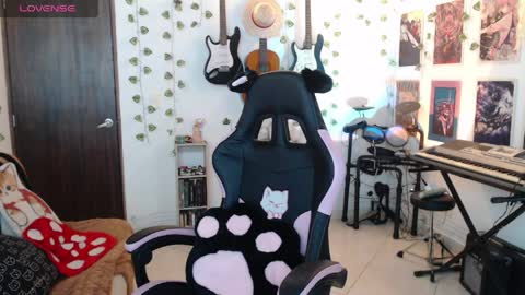 Snapshot of lovely_cass chatting on March 2026 05:52:01 AM Cassie online show from March 2026 05:52:01 AM