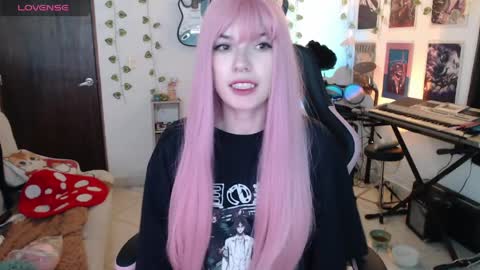 Snapshot of lovely_cass chatting on April 2026 05:30:01 AM Cassie online show from April 2026 05:30:01 AM