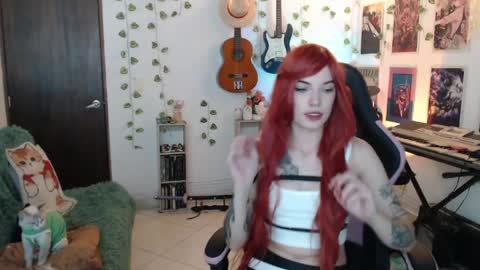 Snapshot of lovely_cass chatting on April 2026 07:45:01 AM Cassie online show from April 2026 07:45:01 AM