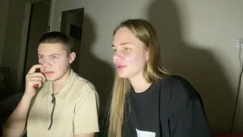 lovely_couple00 online show from February 2026 07:54:01 PM