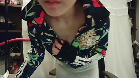 DANA KIM online show from January 2025 03:48:01 PM