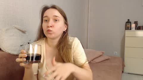 Snapshot of lovely_hayley chatting on December 2024 09:12:01 PM Lovely Hayley online show from December 2024 09:12:01 PM