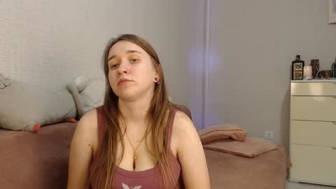 Snapshot of lovely_hayley chatting on December 2024 08:54:02 PM Lovely Hayley online show from December 2024 08:54:02 PM