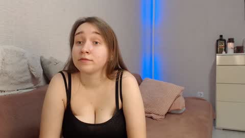 Snapshot of lovely_hayley chatting on January 2025 10:18:01 PM Lovely Hayley online show from January 2025 10:18:01 PM