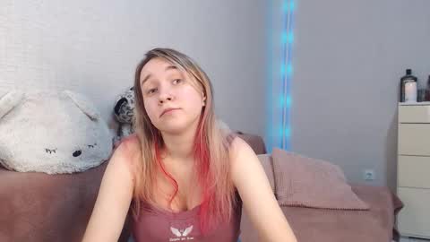 Snapshot of lovely_hayley chatting on October 2025 10:10:02 PM Lovely Hayley online show from October 2025 10:10:02 PM