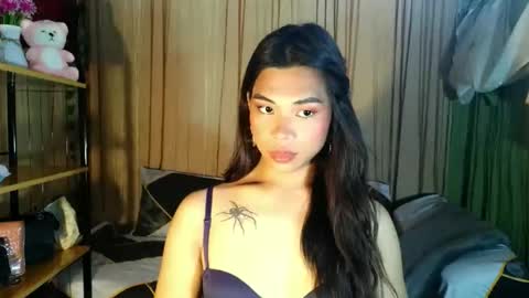 lovely_krizzy online show from February 2026 02:38:01 AM
