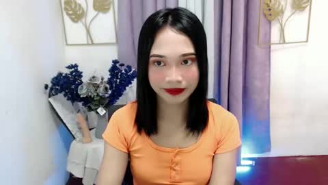 Snapshot of lovely_lianne chatting on November 2025 05:40:01 AM lovely_lianne online show from November 2025 05:40:01 AM