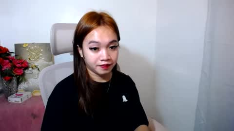 Snapshot of lovely_lianne chatting on July 2026 01:33:01 AM lovely_lianne online show from July 2026 01:33:01 AM