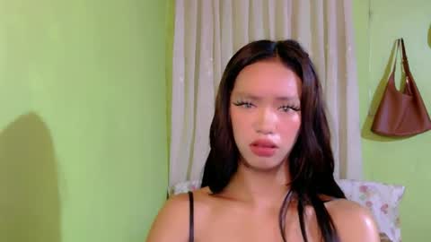 Snapshot of lovely_nephi_intown chatting on February 2026 05:52:01 AM lovely_nephi_intown online show from February 2026 05:52:01 AM