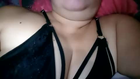 lovely_orchid online show from September 2025 01:46:02 PM