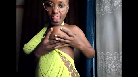 Snapshot of lovely_princes1 chatting on February 2026 04:21:02 PM I am witty online show from February 2026 04:21:02 PM