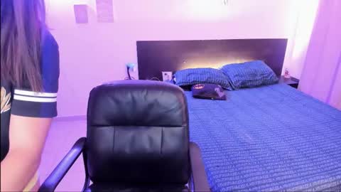 lovely   online show from January 2026 09:52:02 PM