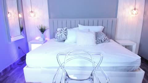 Snapshot of lovelyeyesx chatting on September 2025 10:59:02 PM Lovely online show from September 2025 10:59:02 PM