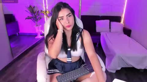 Snapshot of lovelyeyesx chatting on October 2025 05:13:02 PM Lovely online show from October 2025 05:13:02 PM