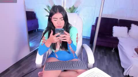 Snapshot of lovelyeyesx chatting on January 2026 05:07:01 PM Lovely online show from January 2026 05:07:01 PM