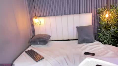 Snapshot of lovelyeyesx chatting on January 2026 05:06:01 PM Lovely online show from January 2026 05:06:01 PM