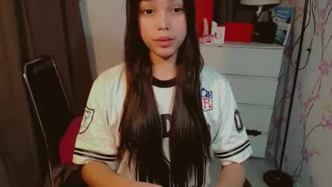 Snapshot of lovelylaiza chatting on February 2026 10:15:01 PM Cutie Laiza online show from February 2026 10:15:01 PM