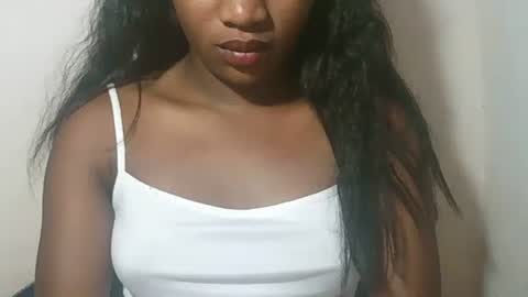 lovelylarra online show from February 2026 08:22:02 AM