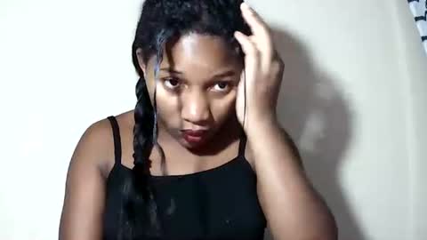 Snapshot of lovelylarra chatting on June 2026 07:36:01 PM lovelylarra online show from June 2026 07:36:01 PM