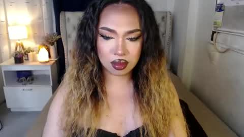 Snapshot of lovelymarie69 chatting on January 2025 05:49:01 PM Rebeca online show from January 2025 05:49:01 PM