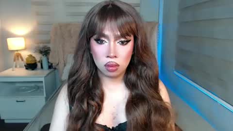 Snapshot of lovelymarie69 chatting on February 2025 06:42:02 PM Rebeca online show from February 2025 06:42:02 PM