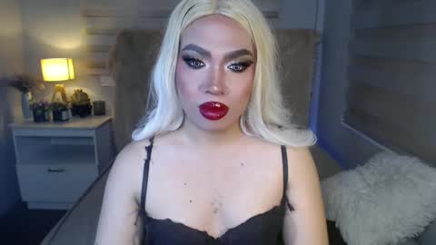 Snapshot of lovelymarie69 chatting on March 2025 08:48:01 PM Rebeca online show from March 2025 08:48:01 PM