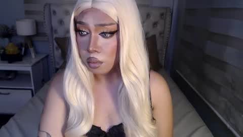 Snapshot of lovelymarie69 chatting on February 2026 06:20:01 PM Rebeca online show from February 2026 06:20:01 PM