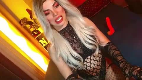 lovelymiss_shyna11 online show from May 2026 05:32:02 PM