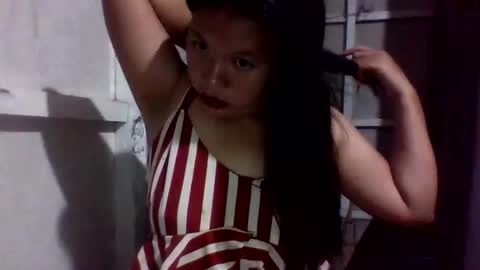 lovelymocha27s online show from October 2025 01:11:01 PM